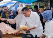 Mengejutkan Calon Bupati Muba H.Toha Tohet Belusukan Ke Pasar Randik Sekayu