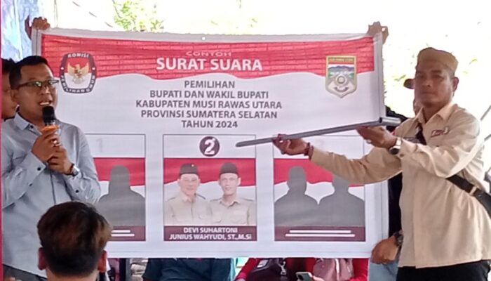 Nomor 2 Devi Suhartoni-Junius Terpilih Tingkatkan  Bantuan Lansia dan Bedah Rumah