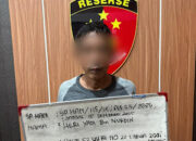 usai pekerja Kapolsek Sanga desa mengejar joko pemilik sumur terbakar