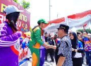 Tinjau Cabor Renang dan Voli, Beri Medali ke Andre Abelson (Musi Rawas), Fadel Arif (Muara Enim), dan Wahyu Putra (Muba)
