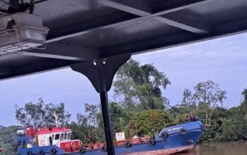Kapal Angkutan BBM Ilegal Lintas Provinsi Diduga Milik Oknum Polisi Polda Babel Beroperasi Bebas di Kecamatan Sungai Lilin